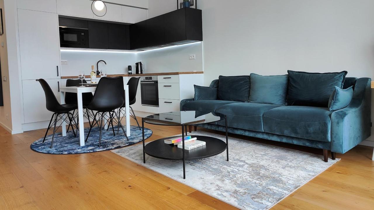 Beautiful 1 - Bedroom Apartment In Downtown Bratislava Eksteriør billede
