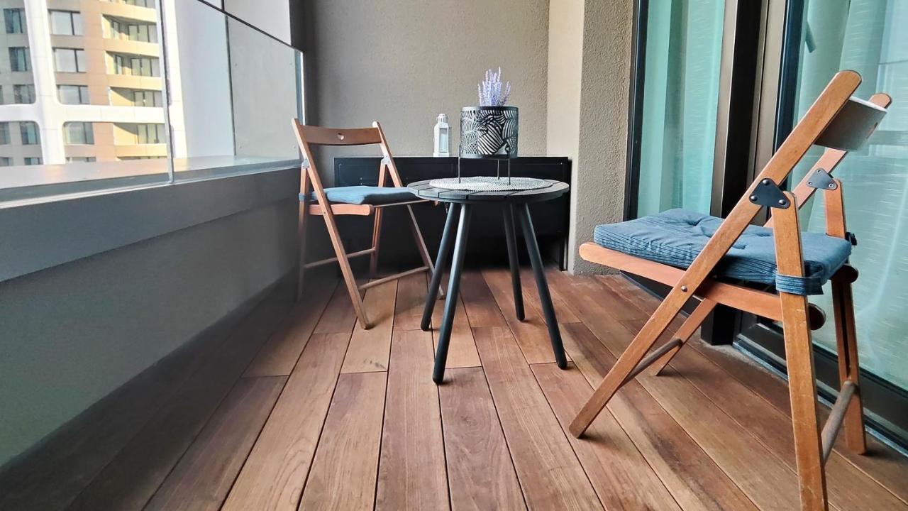 Beautiful 1 - Bedroom Apartment In Downtown Bratislava Eksteriør billede