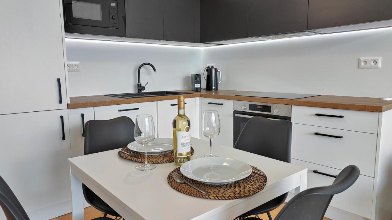 Beautiful 1 - Bedroom Apartment In Downtown Bratislava Eksteriør billede